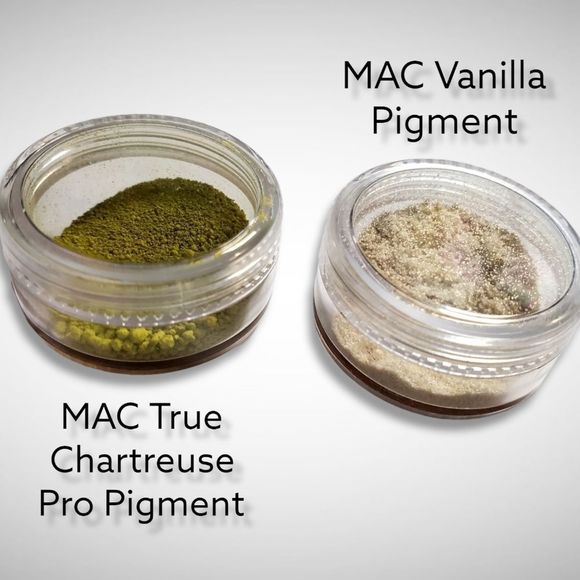 MAC True Chartreuse Loose Pigment & Vanilla Loose Pigment Samples - Picture 2 of 5